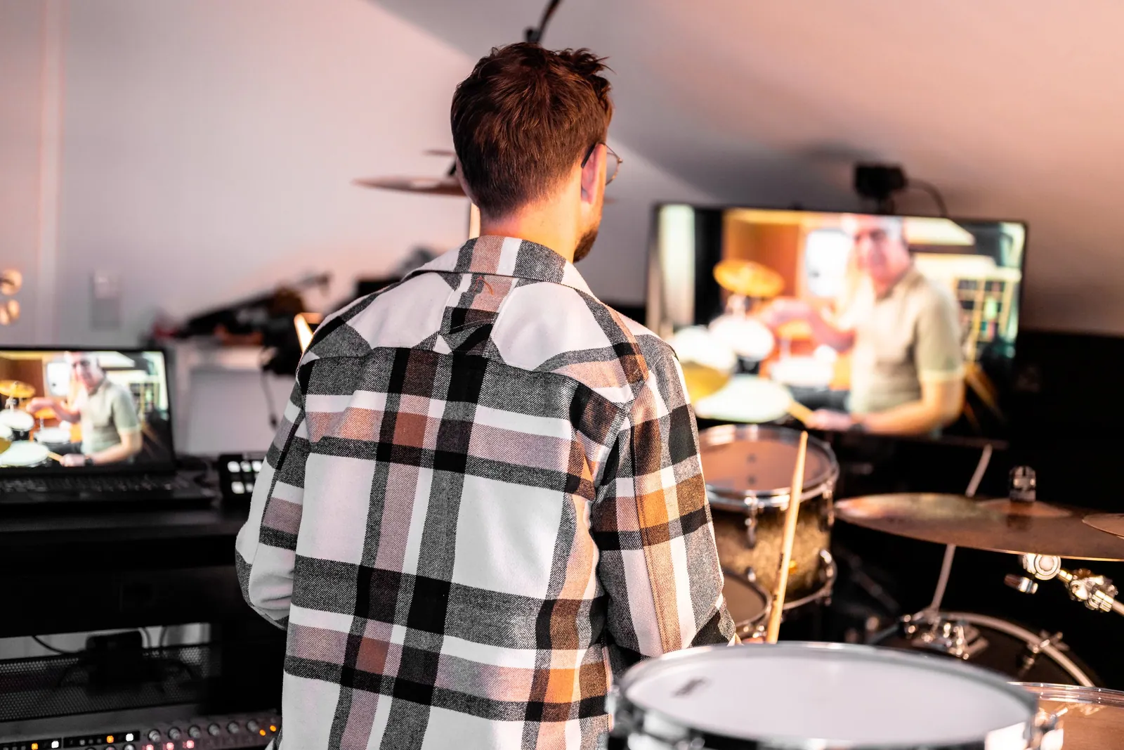 Handtechnik: Wie fest muss ich den Stick halten?